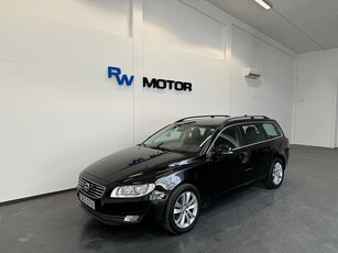 Volvo V70 D3 150hk Momentum VOC Drag Navi D-värm PDC BT