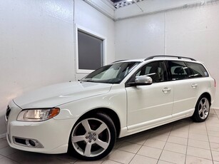 Volvo V70 T4 Powershift Momentum R-Design Helskinn/Nyservad