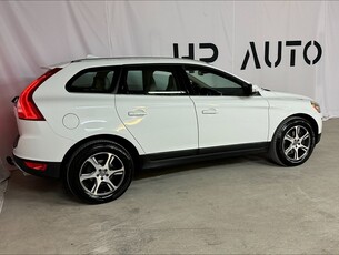 Volvo XC60 D5 AWD Summum Drag D-värm M-värm