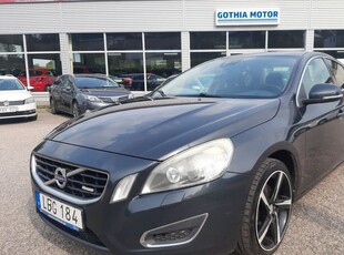 Volvo S60D3 Momentum 18tum Värmare K-rem bytt S V PDC 2011, Sedan