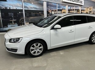 Volvo V60D5 AWD GEARTRONIC MOMENTUM 2014, Kombi