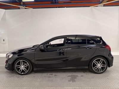 Mercedes-Benz A 180 122hk AMG Sport Kamera BT Nyservad