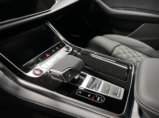 Audi SQ8 TFSI quattro