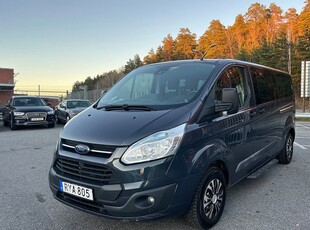 Ford CustomTourneo 300 2.2 TDCi Ghia 9-sits 1 ägare 2013, Minibuss