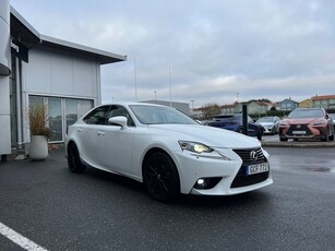 Lexus IS 300h