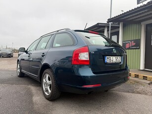 Skoda Octavia Kombi 1.6 TDI Elegance Euro 5