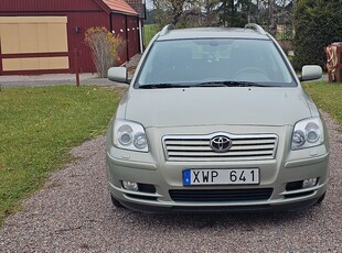 Toyota Avensis Kombi 2.0 D-4 VVT-i Drag Nybess Vinterhjul