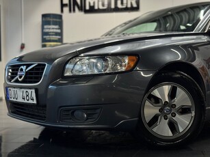 Volvo V50 D2 Momentum |KamremBytt|Dragkrok|PDC|BT|NyServad|