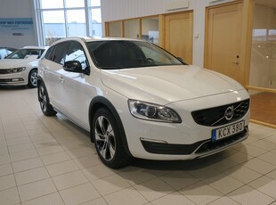 Volvo V60 Cross Country Polestar D4 Summum Drag Taklucka VOC