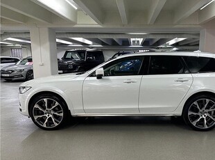 Volvo V90 Cross Country B4 AWD/ Panorama 360° B&W Drag MOMS