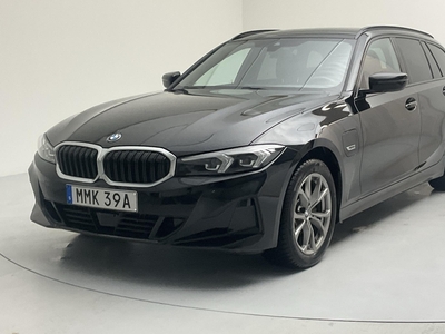 BMW 330e sDrive Touring LCI, G21 (292hk)