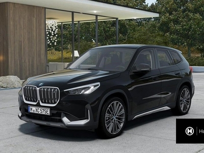 BMW iX1xDrive30 xLine Navi 20'' Sportstolar Backkamera 2024, SUV