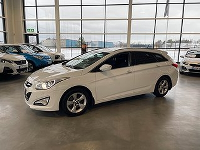 Hyundai i40 cw 1.7 Manuell, 136hk, V-HJUL