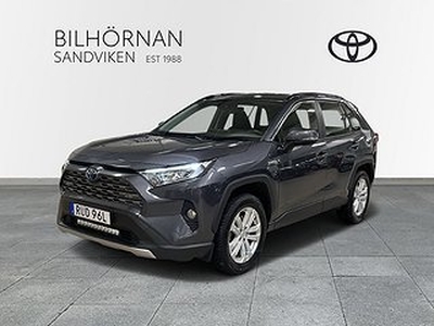 Toyota RAV4 Hybrid AWD-i 2,5 Active Komfort Vinterhjul Dragkrok Motorvärmare