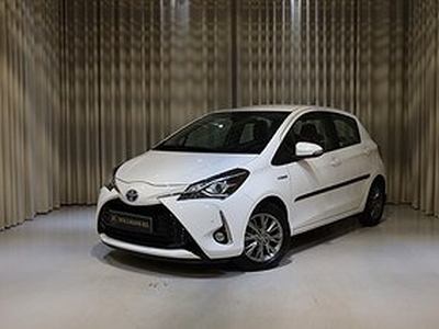 Toyota Yaris Hybrid e-CVT 101HK LEASEBAR MOMS