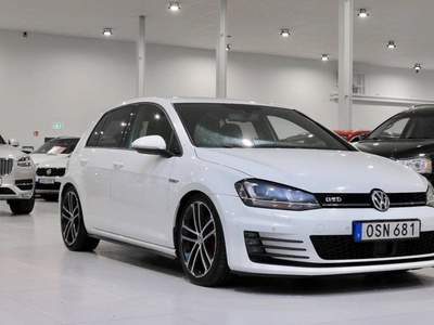 Volkswagen GolfGTD Värmare GPS Kamera 2015, Halvkombi