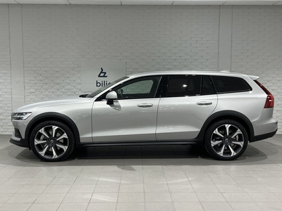 Volvo V60 Cross Country B4 AWD