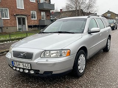 Volvo V70 2.4 Kinetic Euro 4/ Ny Besiktigad/ Drag