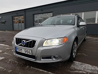 Volvo V70 D5 Momentum |Nyservad| D värmare |