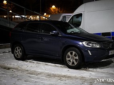 Volvo XC60 D4 AWD Carplay Dragkrok Kamera Värmare Rattvärme Momentum