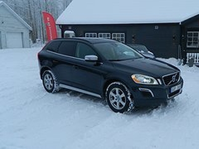 Volvo XC60 D5 AWD Momentum, R-Design Automat