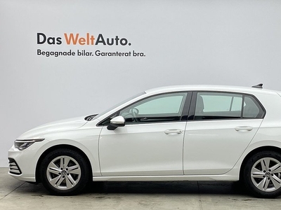 Volkswagen GolfeTSI150 DSG Navigation 2021, Halvkombi