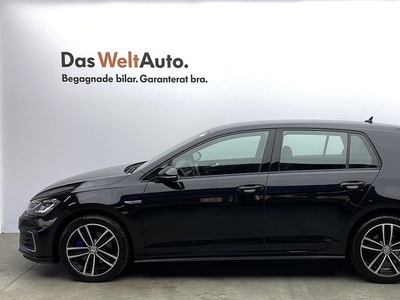 Volkswagen GolfGTE DSG P-värmare ActiveInfo P-sensorer 2020, Halvkombi