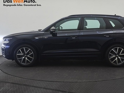 Volkswagen TouaregR 3.0 TSI V6 E-Hybrid Luftfjädring Drag 2021, SUV