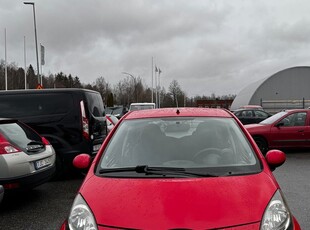 Toyota Aygo5-dörrar 1.0 VVT-i Euro 4 Nybes 2009, Halvkombi