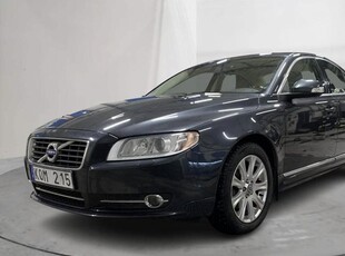 Volvo S802.4D 2010, Sedan