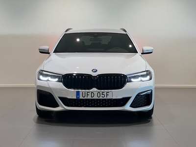 BMW 530e xDrive Touring Msport Drag AdptFarth P-Assist