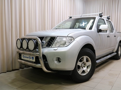 Nissan Navara 2.5 dCi 4x4 Auto 190hk Dubbelhytt Värmare Drag