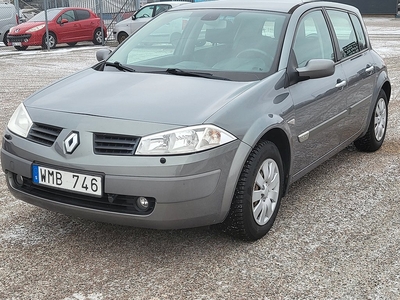 Renault Mégane 5-dörrar 1.6 Euro 4