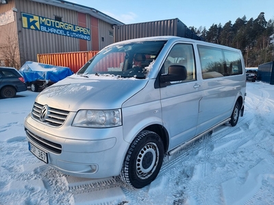 Volkswagen Caravelle 2.5 TDI Comfortline / 9 SITS