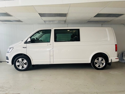 Volkswagen Transporter Kombi T32 2.0 TDI 150HK 4Motion 5 Sits Euro 6 Drag D-Värmare