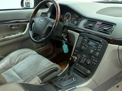 Volvo S80 2.9