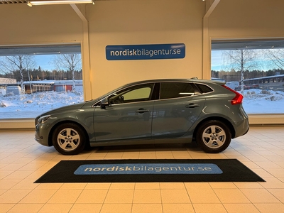 Volvo V40 D2 115hk Momentum*Norrbottensbil*Nyservad* 8200mil