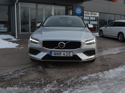 Volvo V60 B4 DCT Momentum, Backkamera, Nav, Värmare