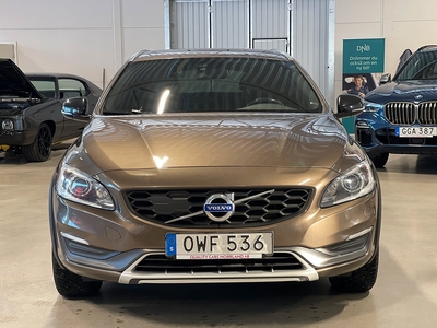 Volvo V60 Cross Country D4 AWD AUT DRAG VOC V-HJUL NYSERVAD