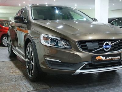 Volvo V60 Cross Country D4 AWD Summum BE PRO Taklucka MAXUTR