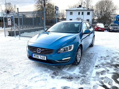 Volvo V60 D3 150HK / NAVI / DRAG / VÄRMARE