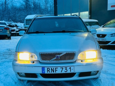 Volvo V70 2.4 Classic Nybesiktad Dragkrok kamrembytt