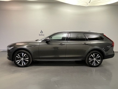 Volvo V90 Cross Country B4 AWD Diesel Adv Edt / Navigation /