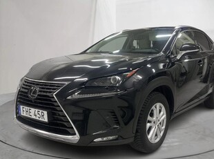 Lexus NX 300h AWD (197hk)