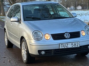 Volkswagen Polo1.4 Svensksåld, AC, Ny besiktigad till 2026 2003, Halvkombi