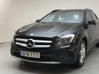 Mercedes GLA 200 X156 (156hk)