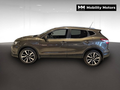 Nissan Qashqai 1.6 dCi Tekna Pano D-värm Drag Navi 360° Kam