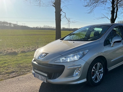 Peugeot 308 1.6 THP Svensksåld, PDC, Ny M+S däck, Kamkedja