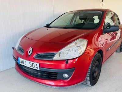 Renault Clio5-dörrars Halvkombi 1.2 Ny Besiktad 2008, Halvkombi