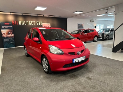 Toyota Aygo r 1.0 VVT-i 360KR Års skatt NyBesiktigad